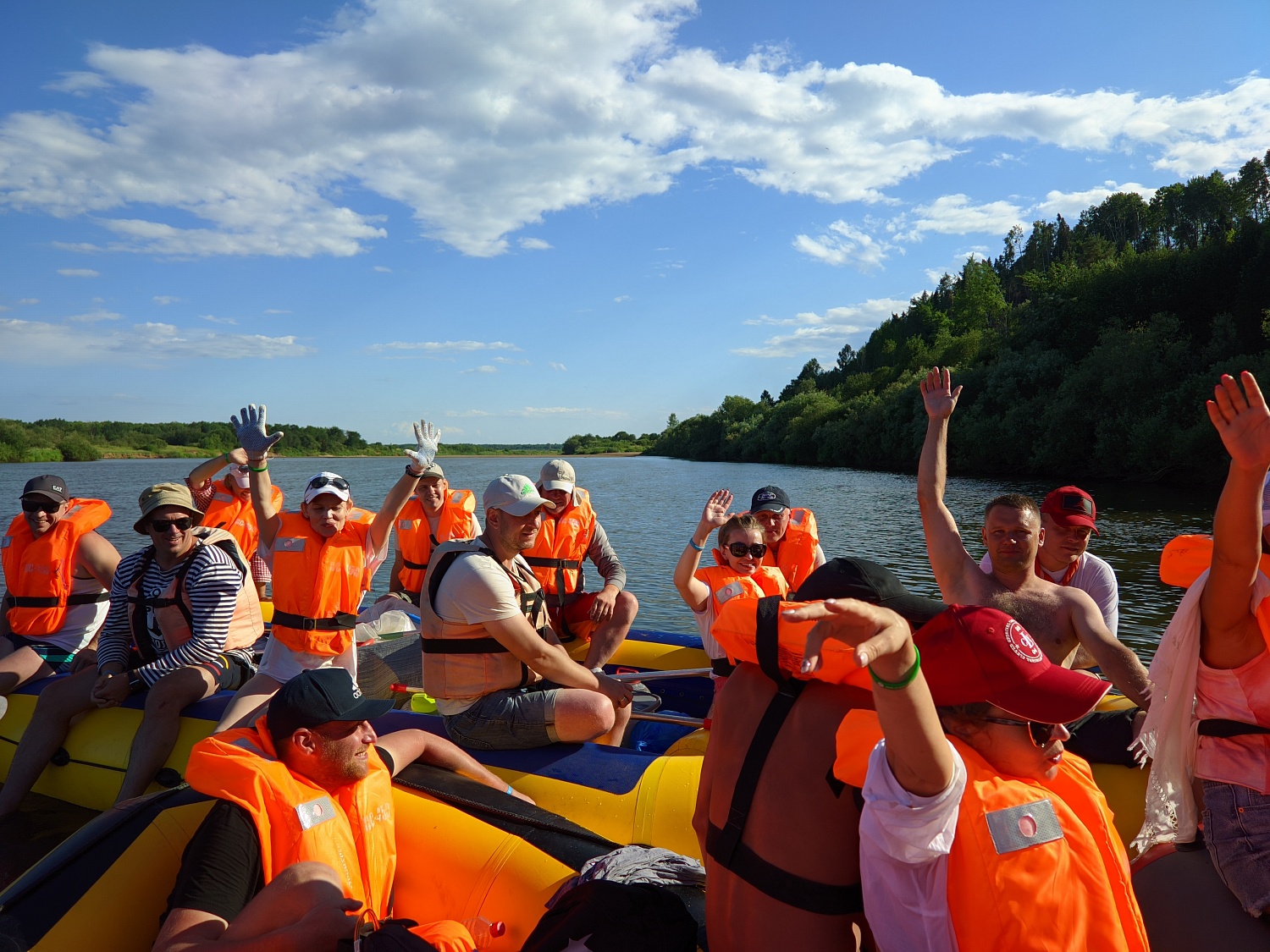 Торговый дом Фанком отметил день торговли в Кирове